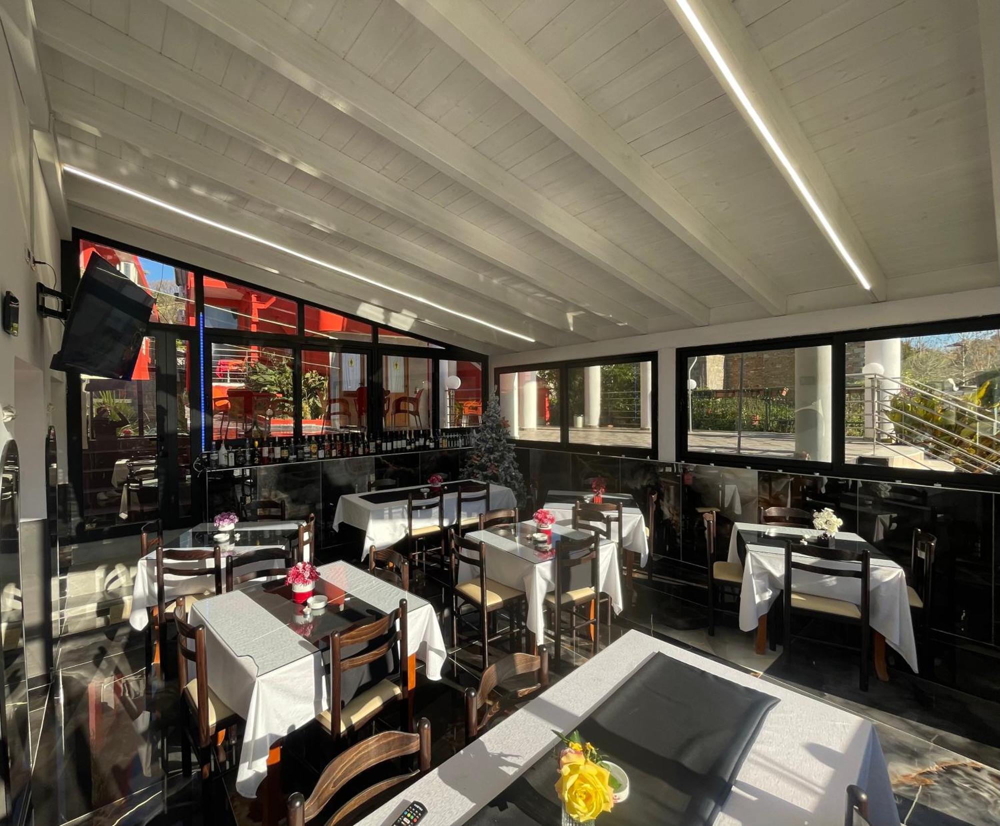 Hotel Bar Restaurant Mete Peshkepi Exterior photo